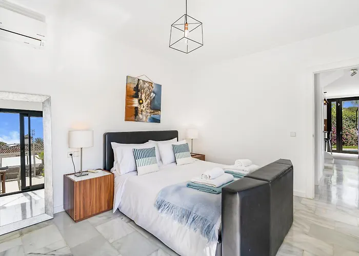 Bella By Finest Willa *